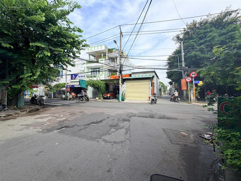 Bán căn góc 2 mặt tiền đường 21 p.phước bình quận 9