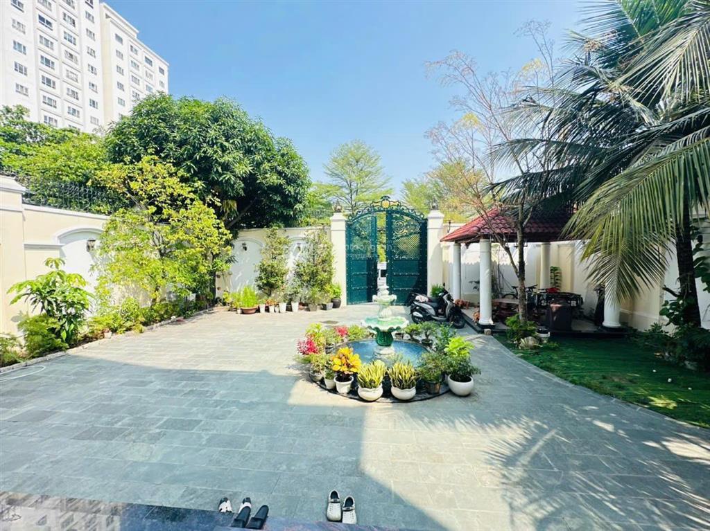 Bán biệt phủ đẳng cấp khu nhà giàu cách trung tâm gigamall 100m