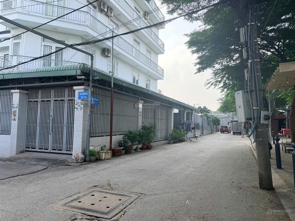 Bán lô đất tặng dãy trọ đang cho thuê mặt tiền đường số 35 p. bình trưng đông quận 2