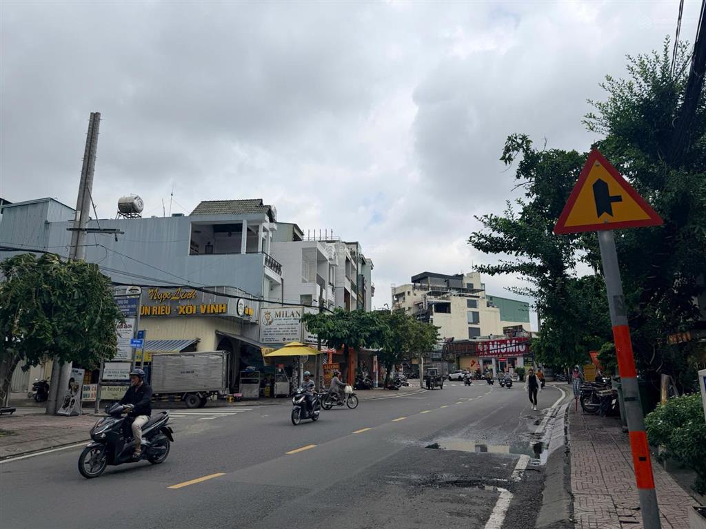 Căn hộ dịch vụ góc 2 mặt tiền hẻm oto đường hoàng diệu 2, p. linh xuân, thủ đức