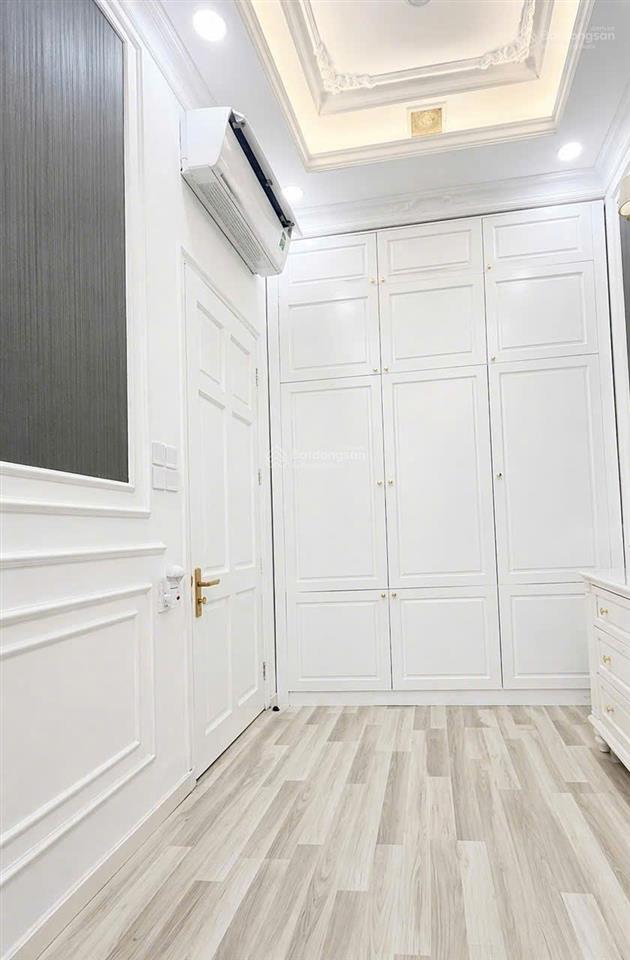 Bán căn nhà phố mặt tiền đường số 17 p.phước bình quận 9. full nội thất cao cấp
