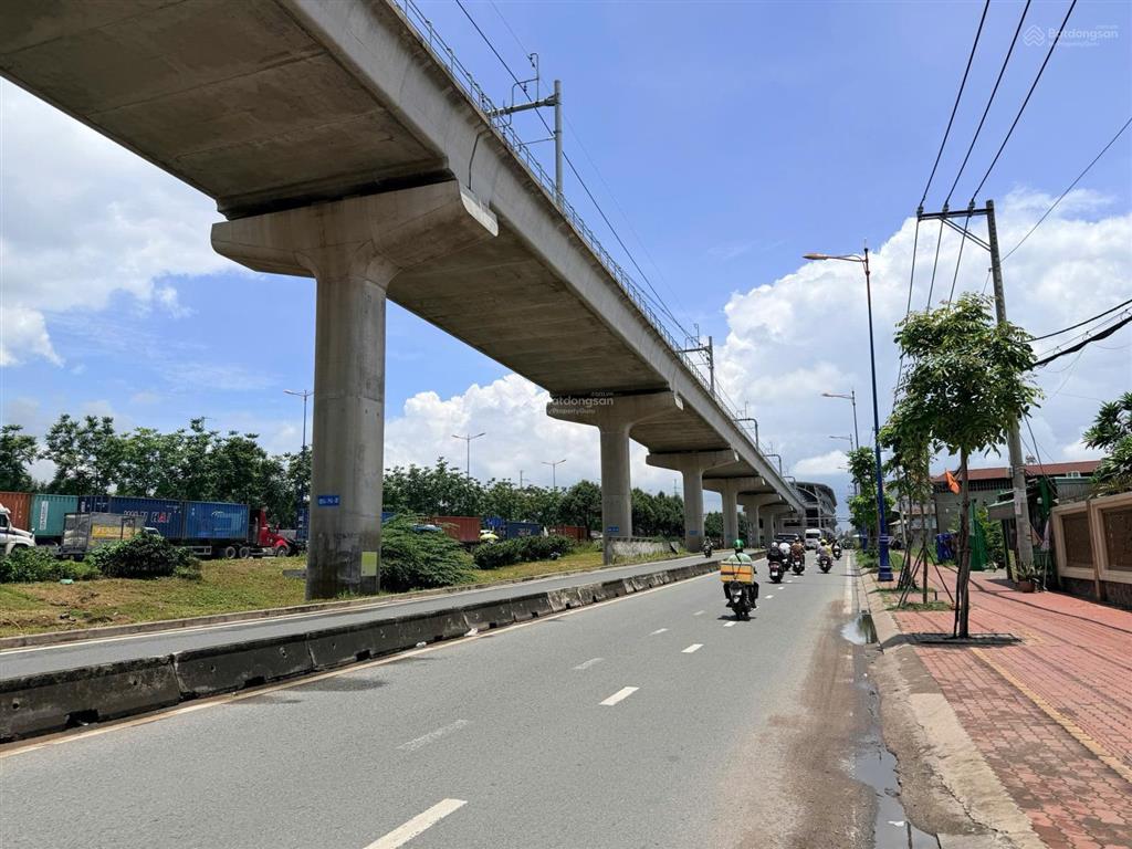 Bán căn cấp nhà cấp 4 hẻm oto đường song hành xa lộ hà nội thuộc p. linh trung thủ đức