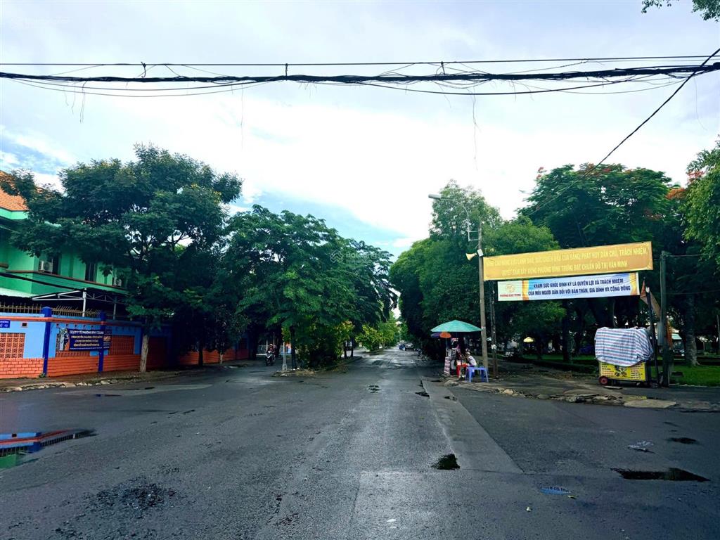 Bán lô đất nền khu dự án 10 mẫu mặt tiền đường số 49, p. bình trưng đông, quận 2 (lg đường 20m)