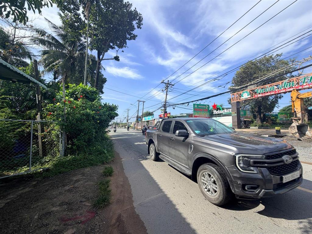 Bán lô đất mặt tiền đường lã xuân oai p. long trường quận 9 (lg đường 30m đã mở rộng)