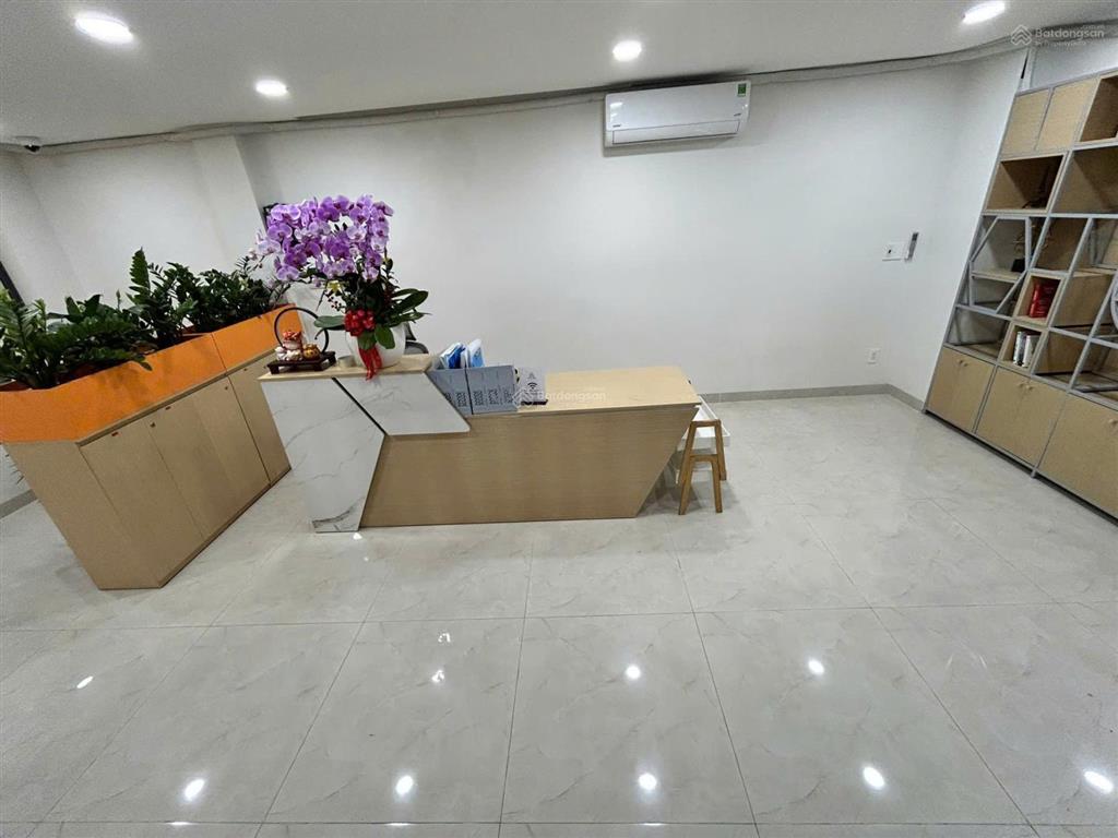 Bán căn nhà phố liền kề mặt tiền đường số 54 p.bình trưng đông quận 2