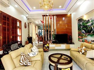Bán căn biệt thự sân vườn đường số 6 p. phước long b quận 9 (lg đường trước nhà 12m)