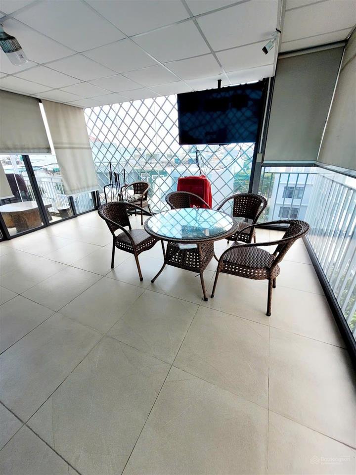 Bán căn biệt thự sân vườn đường số 6 p. phước long b quận 9 (lg đường trước nhà 12m)