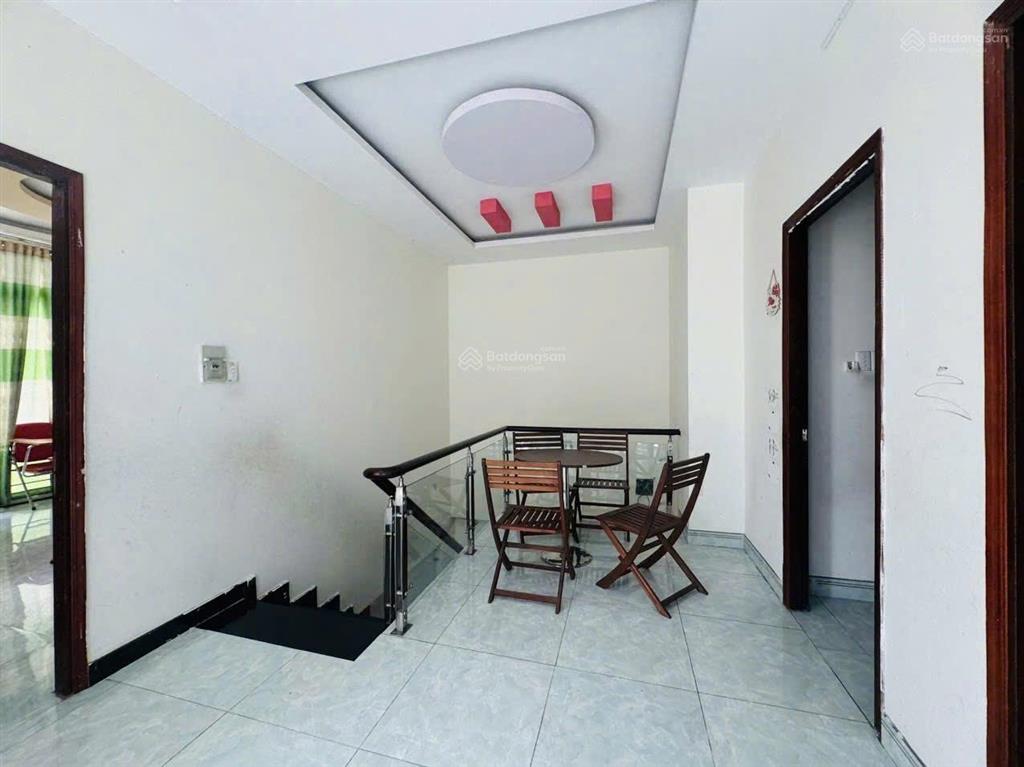 Bán căn biệt thự sân vườn góc 2 mặt tiền đường lò lu p. trường thạnh quận 9