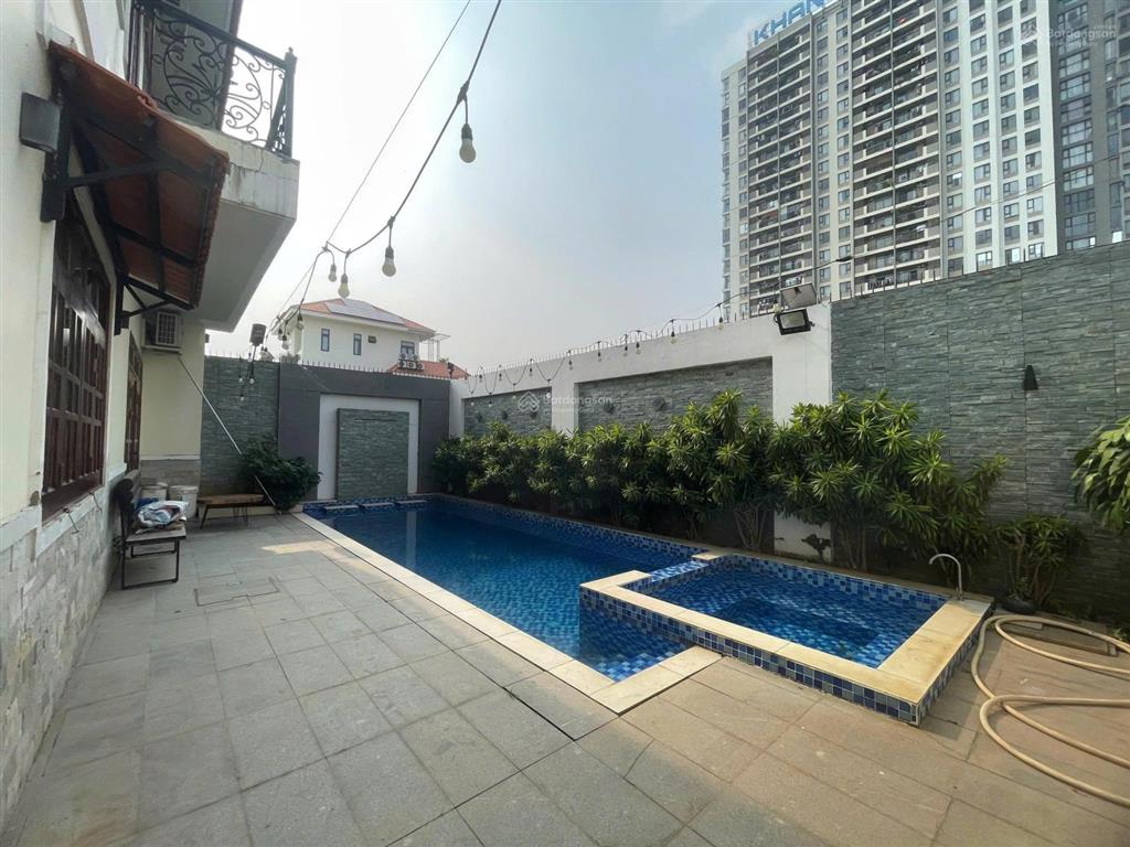Bán căn biệt thự sân vườn hồ bơi thuộc dự án bách khoa đường đỗ xuân hợp quận 9