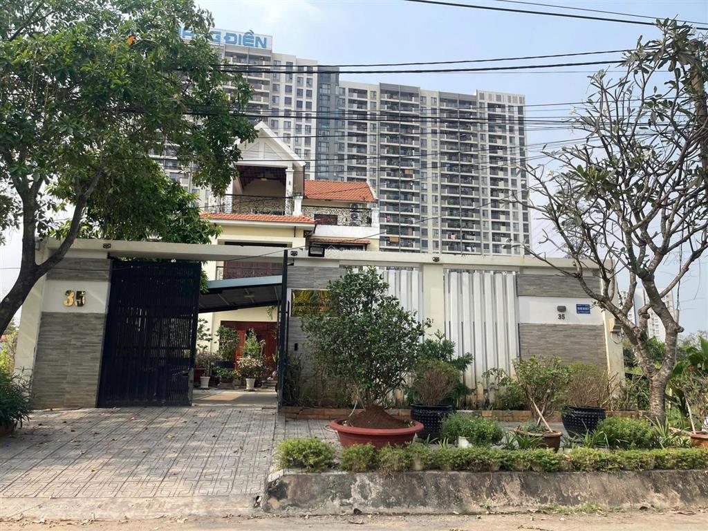 Bán căn biệt thự sân vườn hồ bơi thuộc dự án bách khoa đường đỗ xuân hợp quận 9