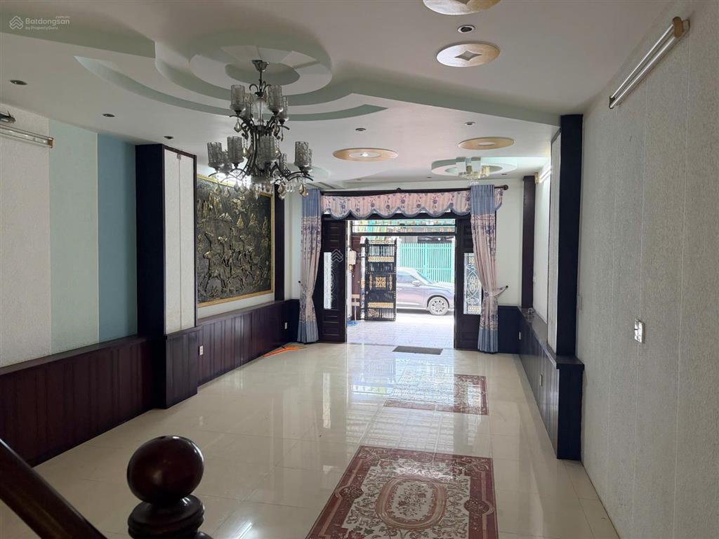 Bán căn nhà phố liền kề hẻm oto rộng 9m đường nguyễn tư nghiêm p.bình trưng tây quận 2.