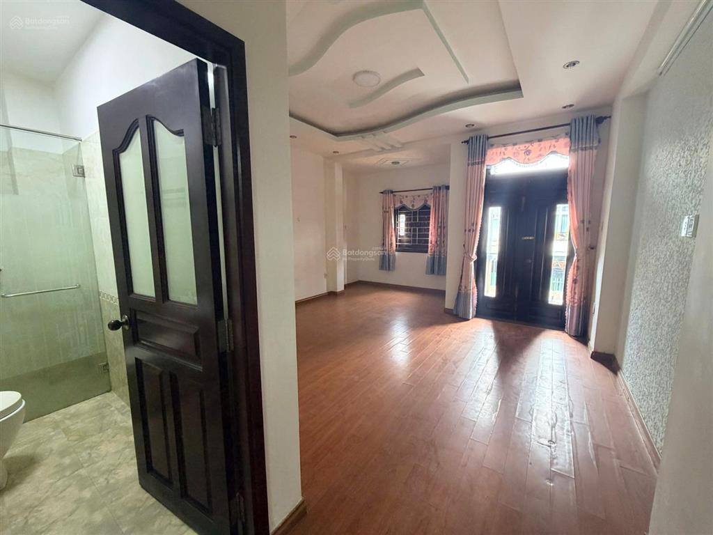 Bán căn nhà phố liền kề hẻm oto rộng 9m đường nguyễn tư nghiêm p.bình trưng tây quận 2.