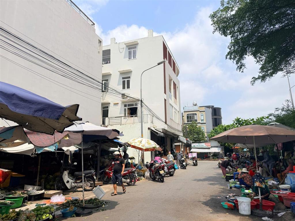 Bán nhà phố liền kề đối diện chợ bình khánh đường bạch đằng ôn p.an khánh quận 2.