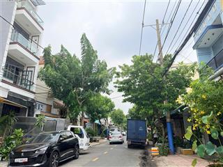 Bán nhà cấp 4 măt tiền đường số 5 p. phước bình quận 9