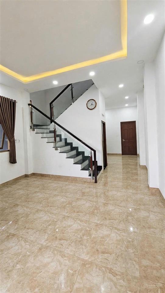 Bán nhà mặt tiền đường oto thuộc hẻm thông thoáng của đường nguyễn đôn tiết bình trưng đông quận 2