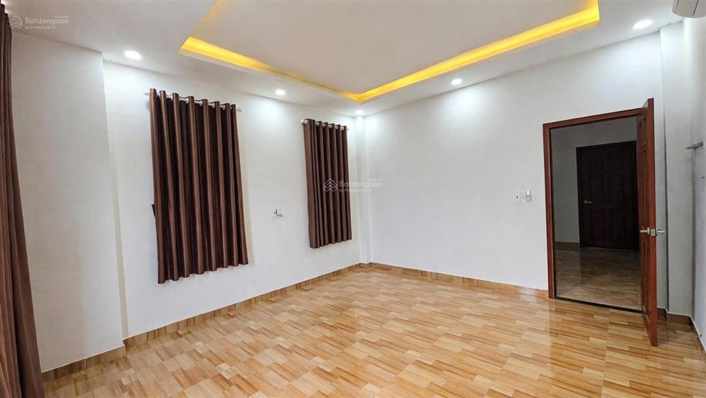 Bán nhà mặt tiền đường oto thuộc hẻm thông thoáng của đường nguyễn đôn tiết bình trưng đông quận 2