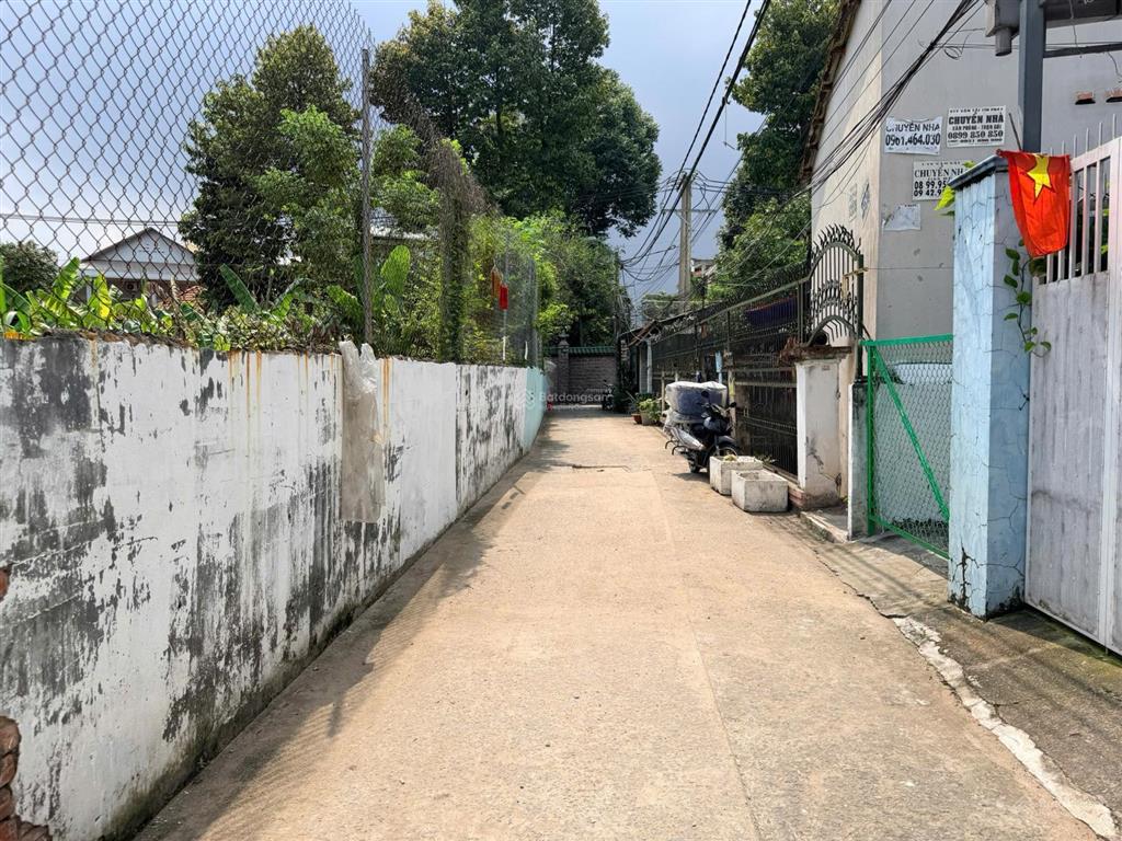 Bán lô đất hẻm oto đường lê định quản p. cát lái quận 2 (hẻm trước đất rộng 4m)