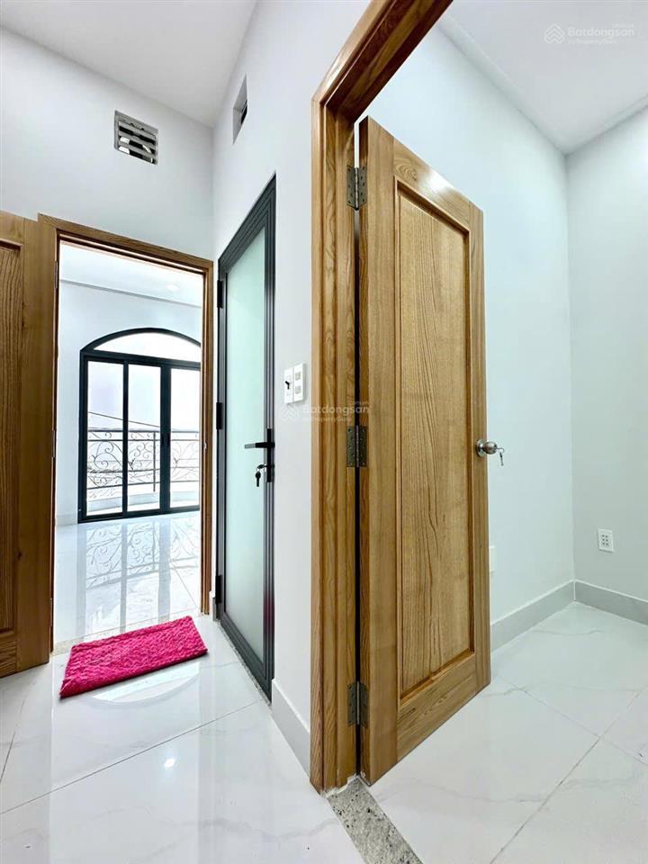 Bán nhà phố mặt tiền đường số 11 p. cát lái quận 2