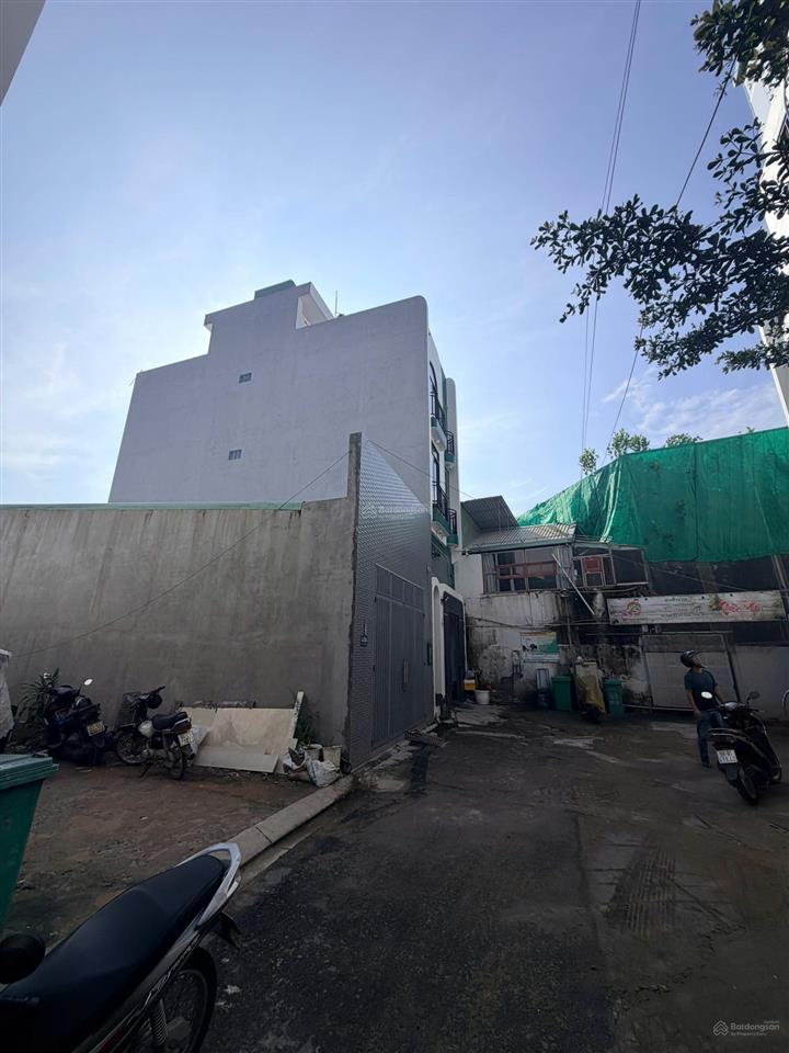 Bán lô đất hẻm ô tô khu phân lô đồng bộ của đ.số 10 p.cát lái quận 2 (cách nguyễn thị định 200m)