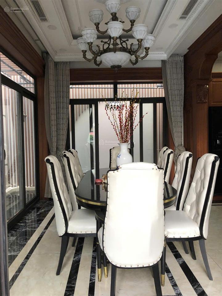 Bán siêu biệt thự sân vườn hồ bơi mặt tiền đường số 12 p. trường thọ thủ đức
