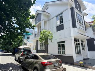 Bán căn biệt thự góc 2 mặt tiền khu dự án nam long cách đường đỗ xuân hợp 50m p.phước long b quận 9