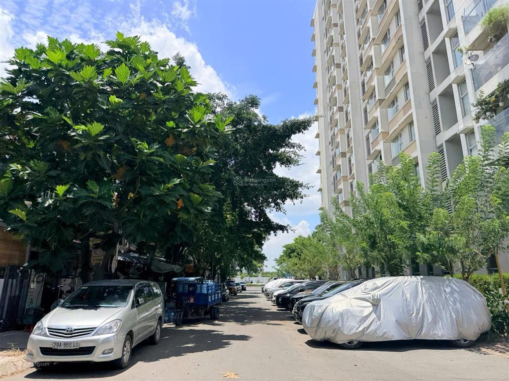 Bán căn biệt thự góc 2 mặt tiền khu dự án nam long cách đường đỗ xuân hợp 50m p.phước long b quận 9