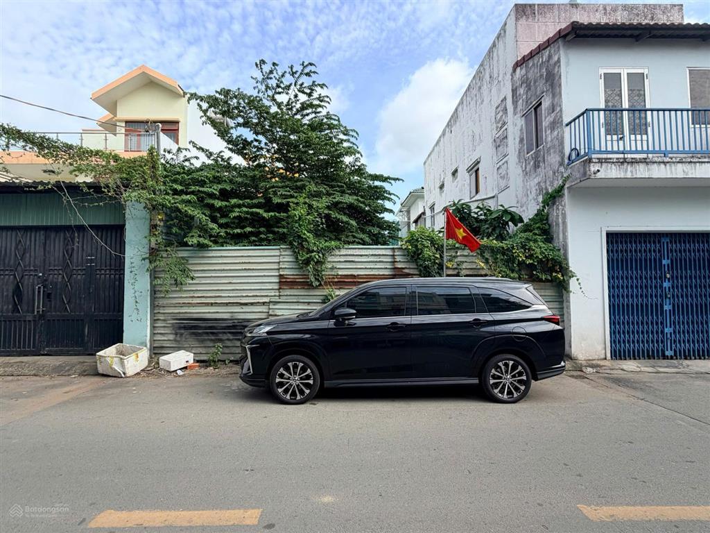 Bán lô đất mặt tiền đường số 28, p. cát lái, quận 2 (cách đường lê văn thịnh 200m)
