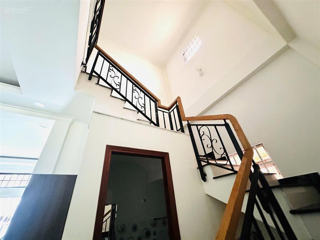 Bán nhà phố liền kề hẻm oto đường thạnh mỹ lợi p.thạnh mỹ lợi quận 2