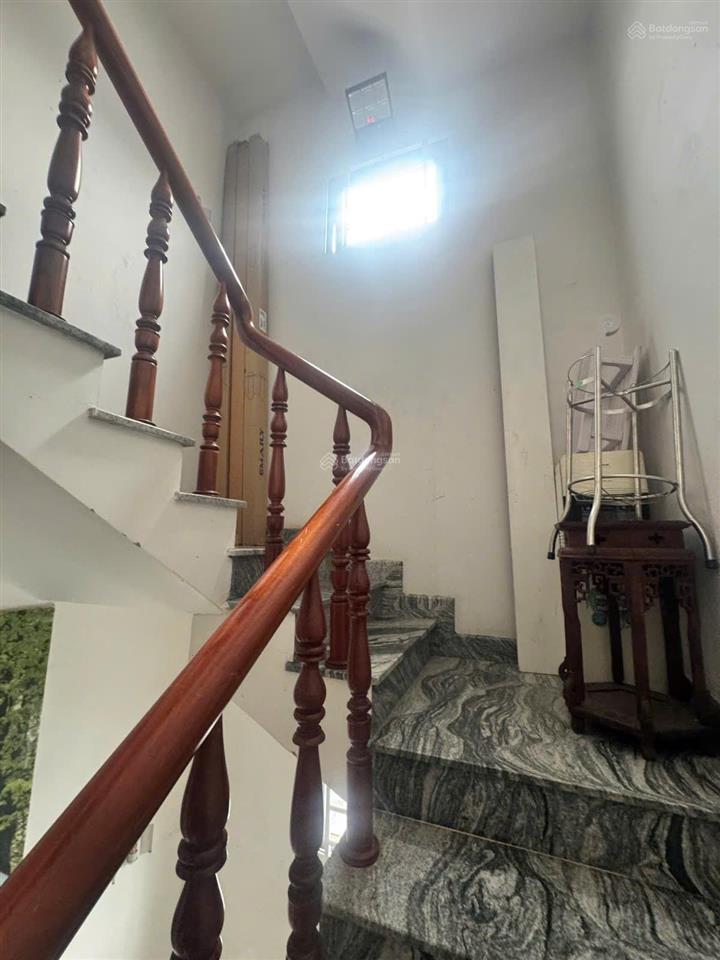 Bán căn nhà phố góc 2 mặt tiền hẻm oto đường số 6 p.bình trưng đông quận 2