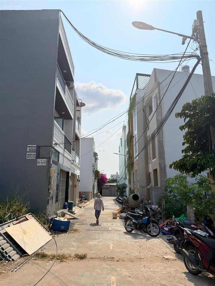 Bán lô đất khu phân lô hẻm ô tô đường số 6 p. thạnh mỹ lợi (cách ubtp 200m) quận 2