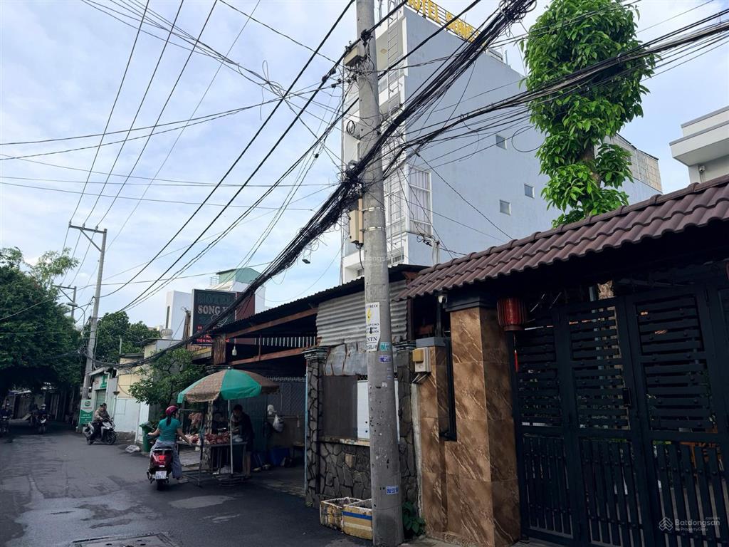 Bán lô góc 2 mặt tiền đường số 30 và đường số 10, p. bình trưng tây, quận 2