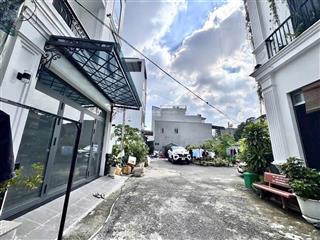 Bán căn nhà phố liền kề khu hẻm phân lô đường 5m oto ra vào đường số 6, p. bình trưng đông, quận 2