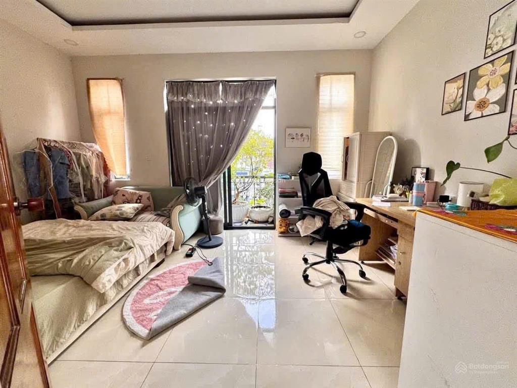 Bán căn nhà phố liền kề khu hẻm phân lô đường 5m oto ra vào đường số 6, p. bình trưng đông, quận 2