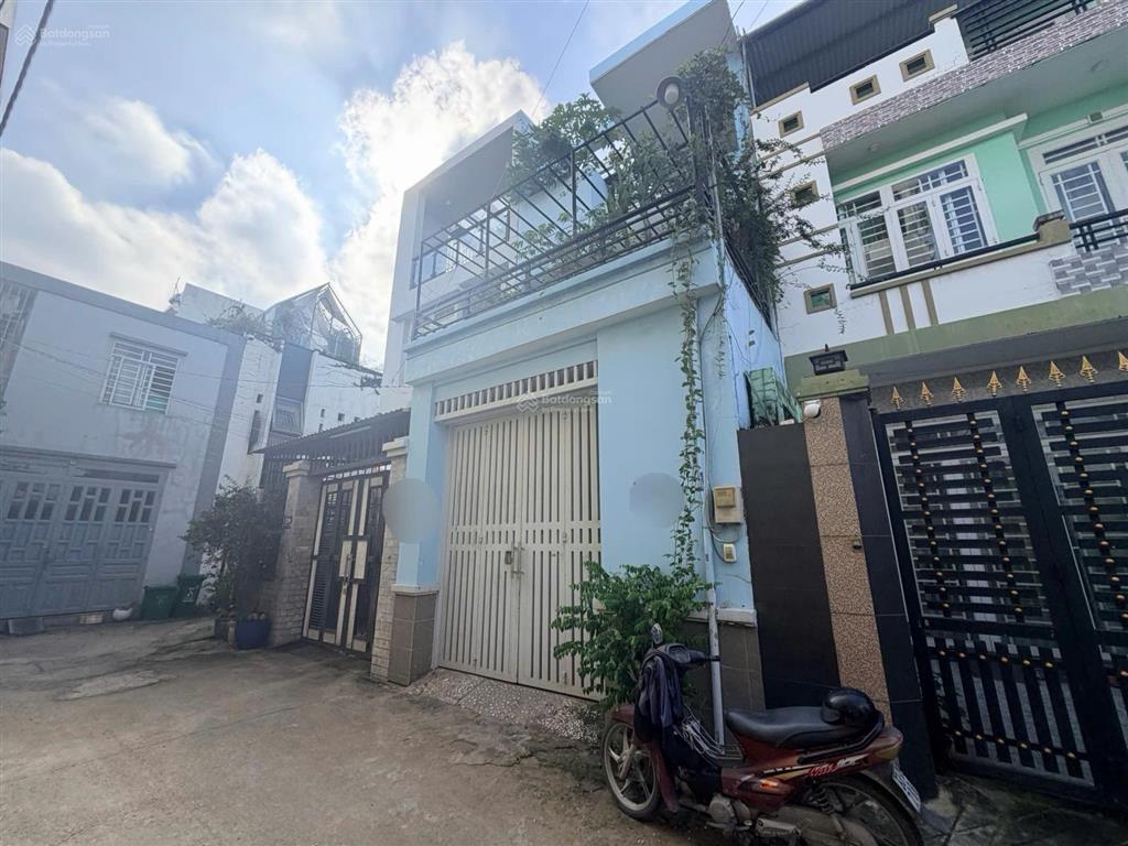 Bán nhà phố đường số 35 p.bình trưng tây quận 2