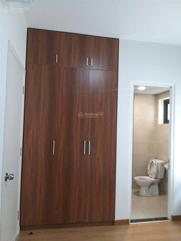 Chính chủ bán căn hộ saigon intela, giá bán 2.2 tỷ 55m2 mua chính chủ đang ở sài gòn intela