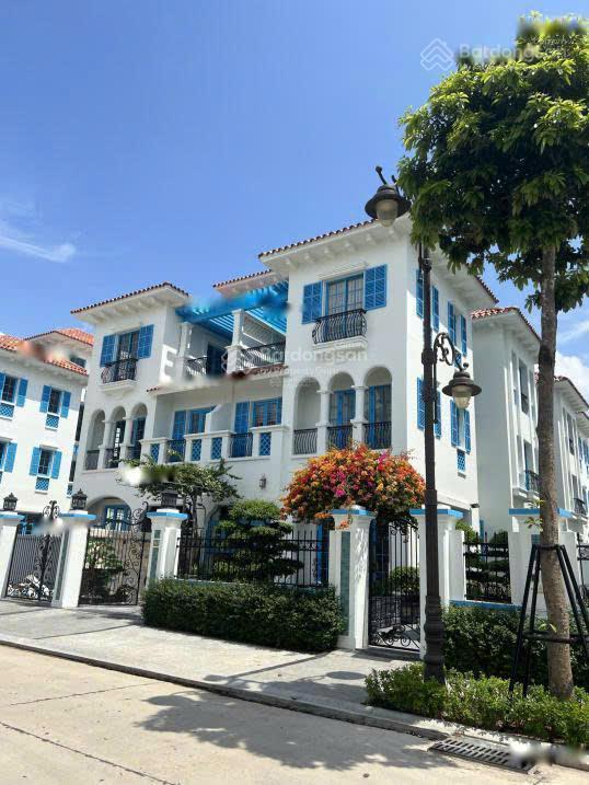 Biệt thự đẹp nhất giá chỉ 18,x tỷ, hướng biển, cạnh công viên, sổ đỏ lâu dài