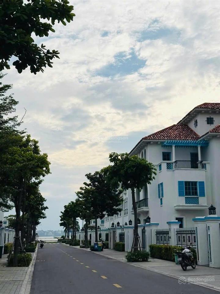 Biệt thự full nội thất 164m2 gần biển, sổ đỏ trao tay, vận hành cho thuê được luôn