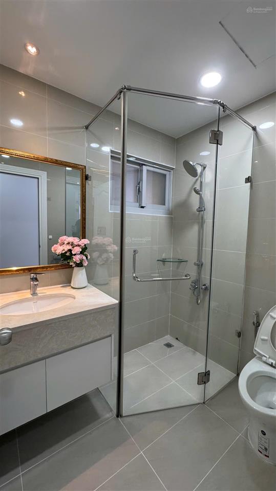 Bán star hill phú mỹ hưng 94m2 có ô xe, 3 phòng ngủ, giá 9.5 tỷ có sổ