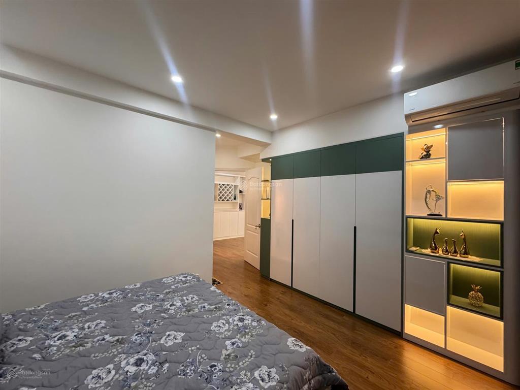 Bán căn hộ chung cư mỹ khánh 1, 10 tỷ, 113m2, 3pn, 2wc, nội thất đầy đủ