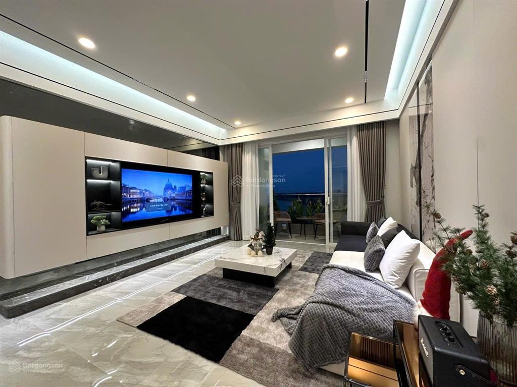 Cho thuê cc riverside residence, 65 triệu vnd, 130m2, view sông, 3pn, 2wc