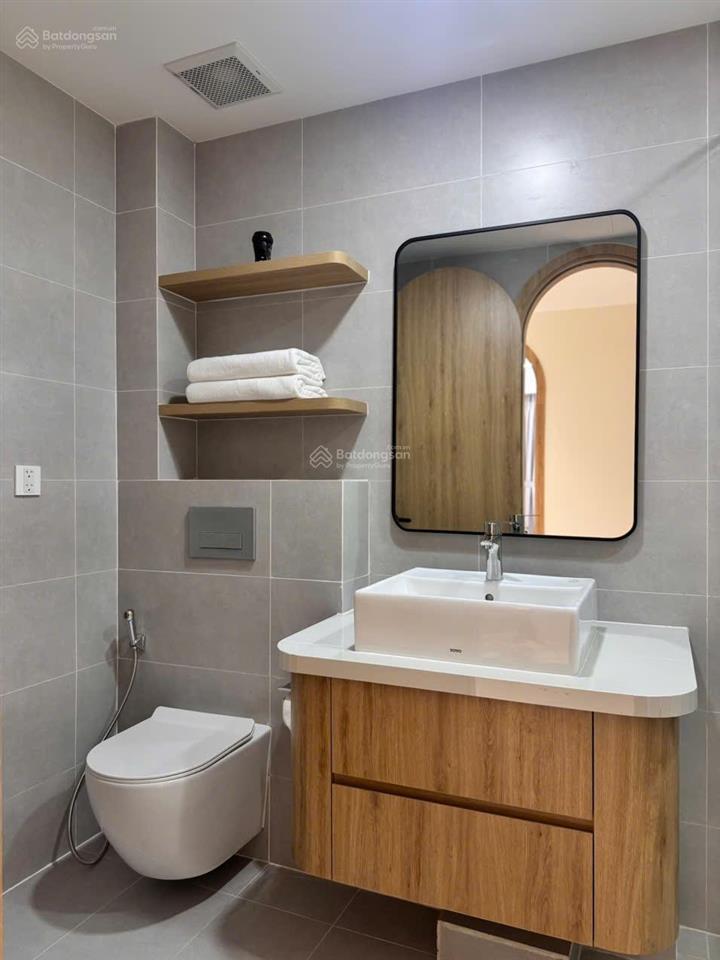 Bán căn hộ 2pn, 2wc tại chung cư hưng phúc, 8,6 tỷ, 82m2, view đẹp, tốt