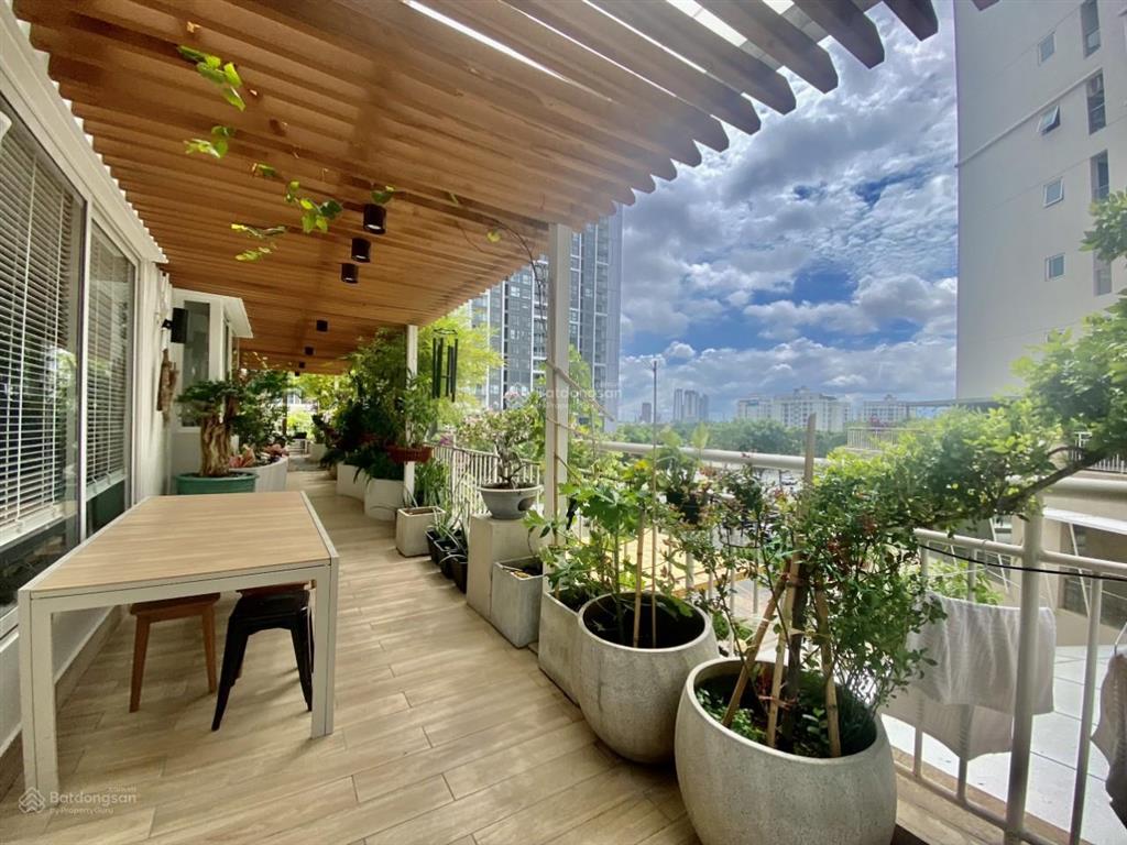 Bán căn hộ sân vườn riverside residence, giá thỏa thuận, 302m², nhà đẹp