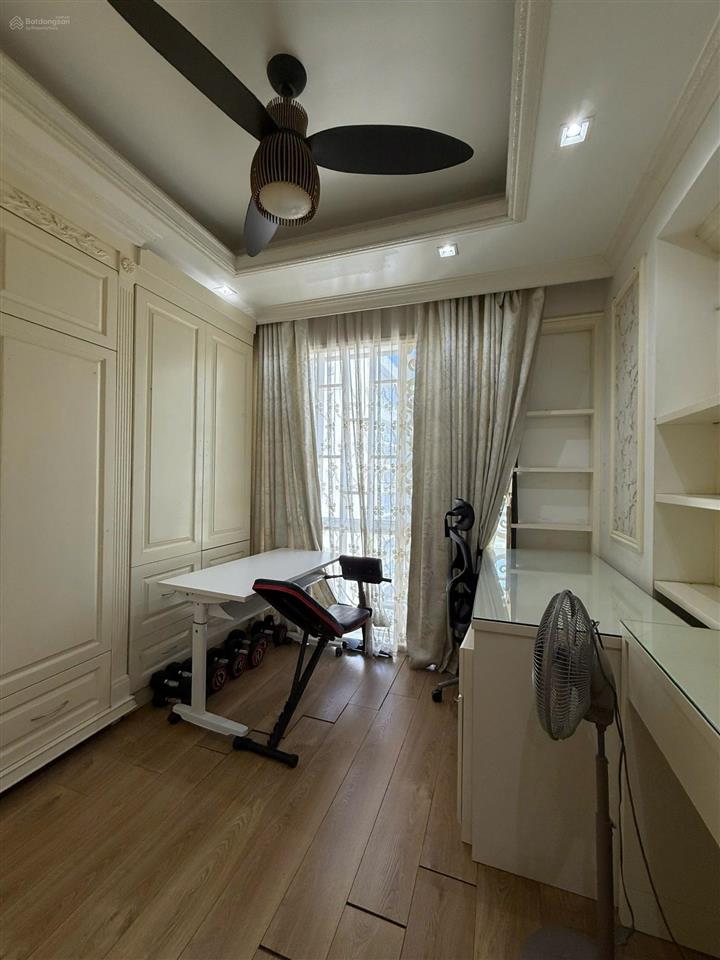 Bán ch 3pn, 2wc, 144,8m2 tại riverpark residence, 17,3 tỷ vnd