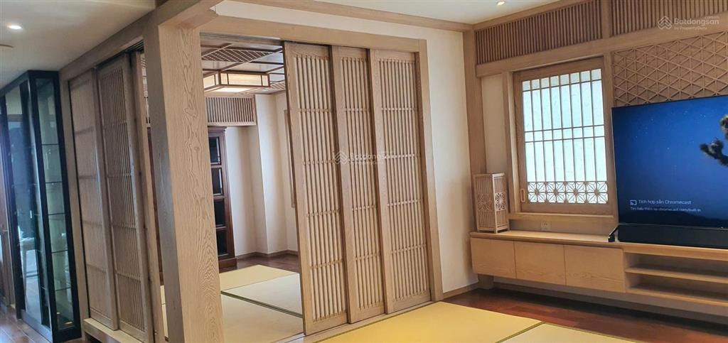 Bán căn hộ cảnh viên 2phú mỹ hưng, 9,55 tỷ, 109m2, 3pn, 2wc, có ô xe