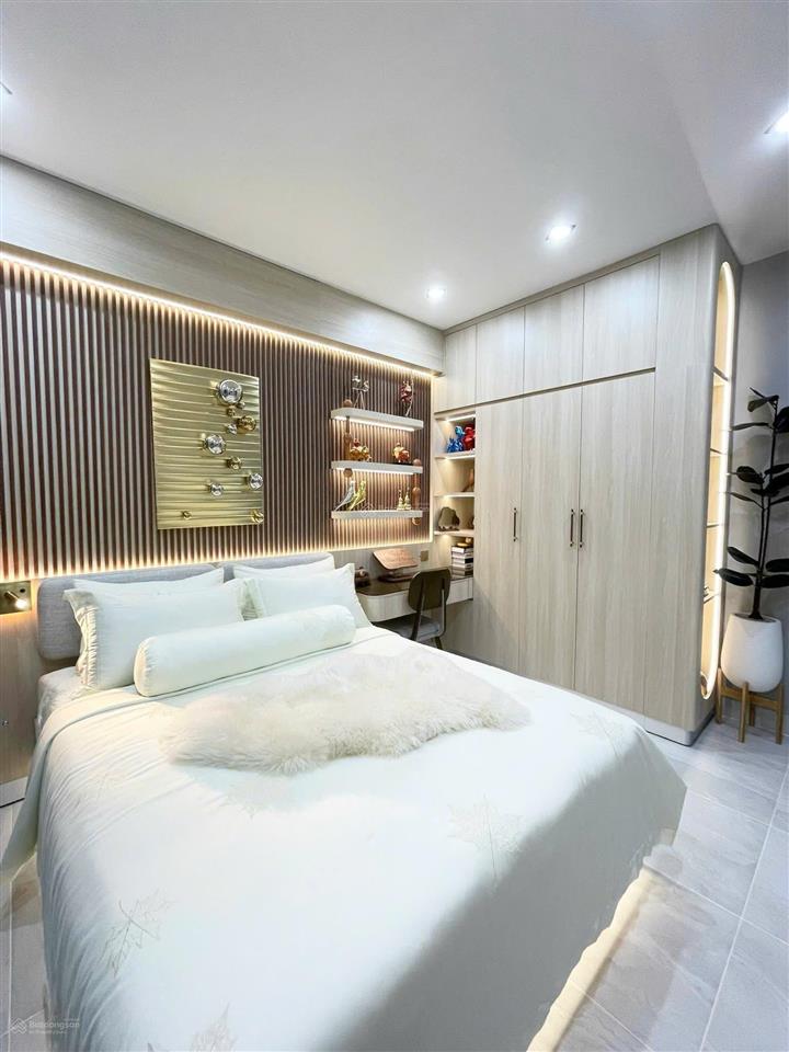 Bán căn hộ tại riverpark residence, phú mỹ hưng, giá 19,5 tỷ, 137 m2, 3pn, 2wc, view công viên