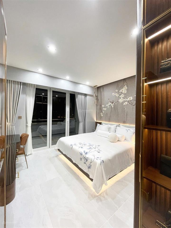 Bán căn hộ tại riverpark residence, phú mỹ hưng, giá 19,5 tỷ, 137 m2, 3pn, 2wc, view công viên