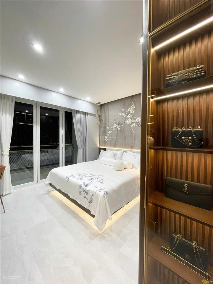 Bán căn hộ tại riverpark residence, phú mỹ hưng, giá 19,5 tỷ, 137 m2, 3pn, 2wc, view công viên