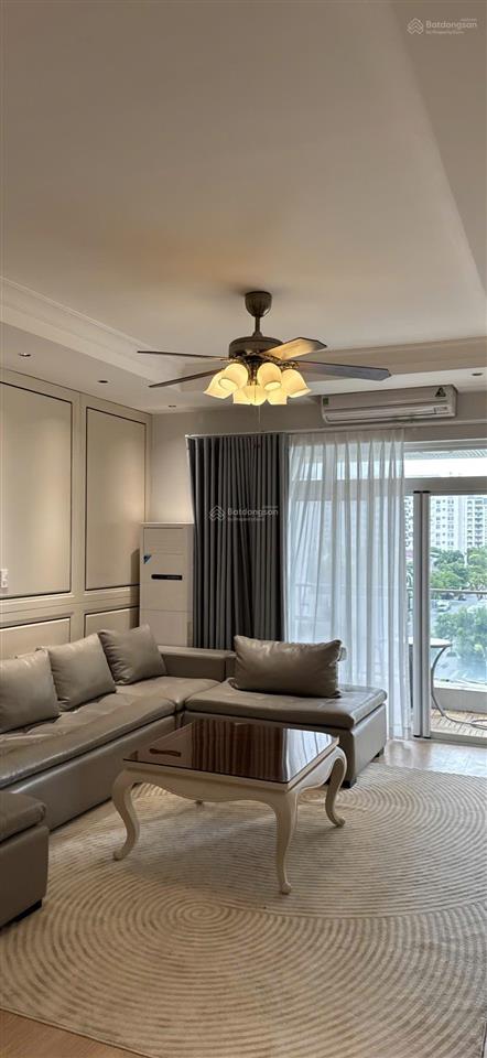 Bán căn hộ 3pn, 3wc, 178m2, 15 tỷ tại riverside residence  phú mỹ hưng