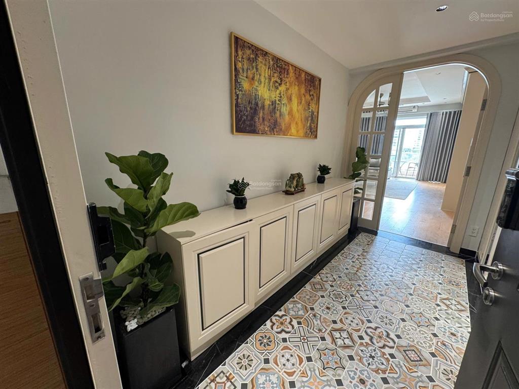 Bán căn hộ 3pn, 3wc, 178m2, 15 tỷ tại riverside residence  phú mỹ hưng