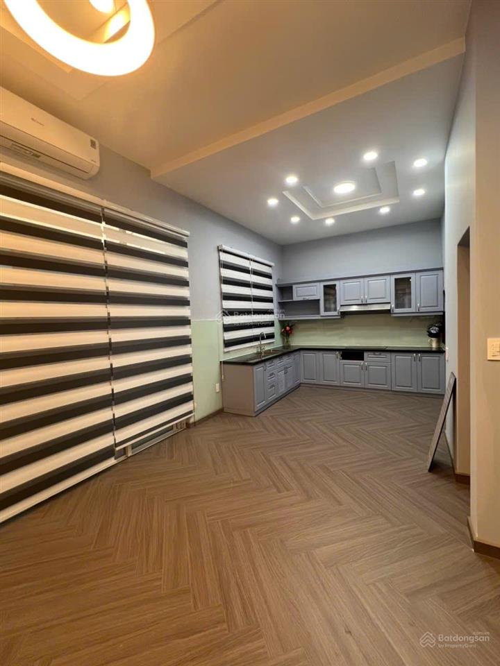 Cho thuê bt 4pn, 126m2, giá 65 triệu vnd, view đẹp tại phú mỹ hưng, q7, tp.hcm